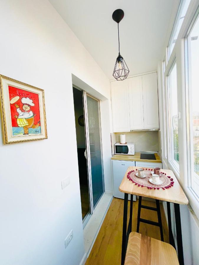 Central Studio Apartment 1, Tirana Esterno foto