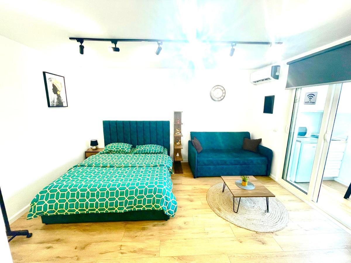 Central Studio Apartment 1, Tirana Esterno foto