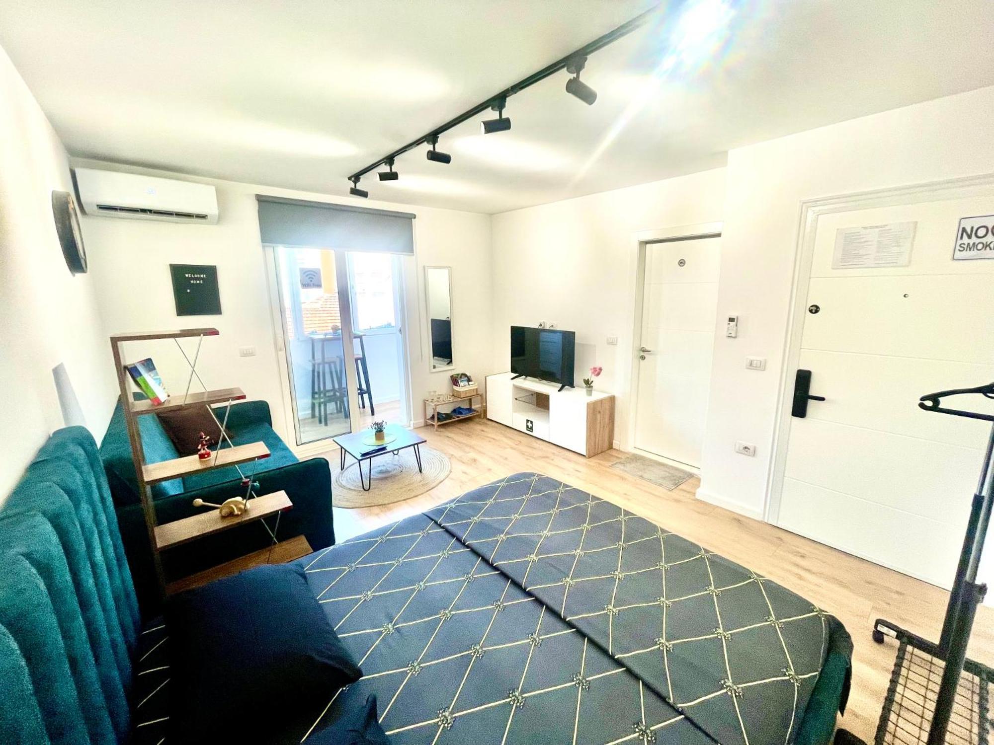 Central Studio Apartment 1, Tirana Esterno foto